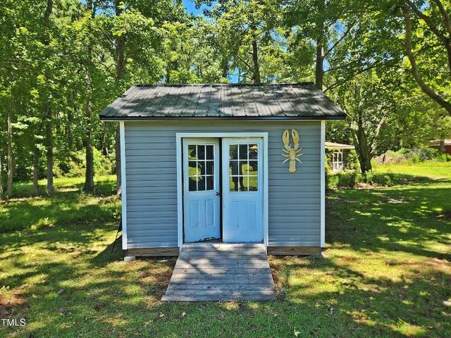 116 Vernelle Court, Sneads Ferry, NC 28460