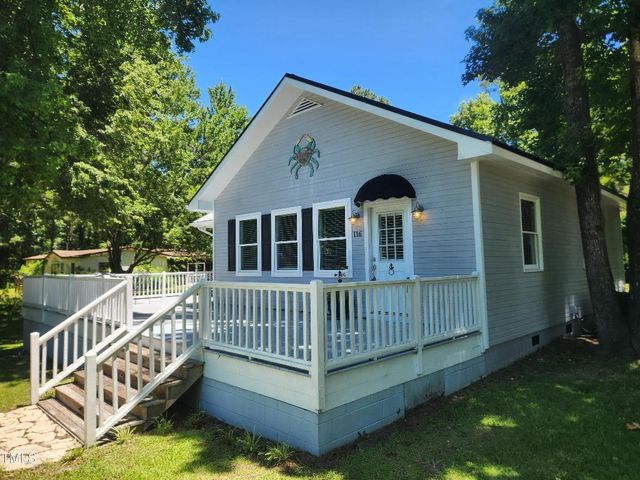 116 Vernelle Court, Sneads Ferry, NC 28460