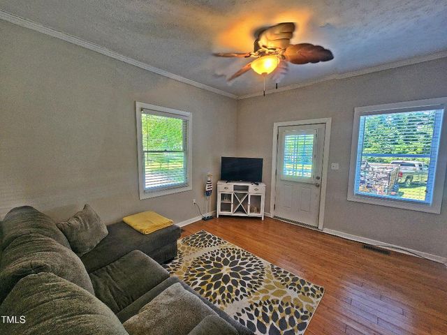 116 Vernelle Court, Sneads Ferry, NC 28460