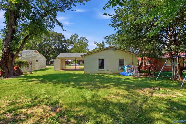 1018 7th Avenue SW, Decatur, AL 35601