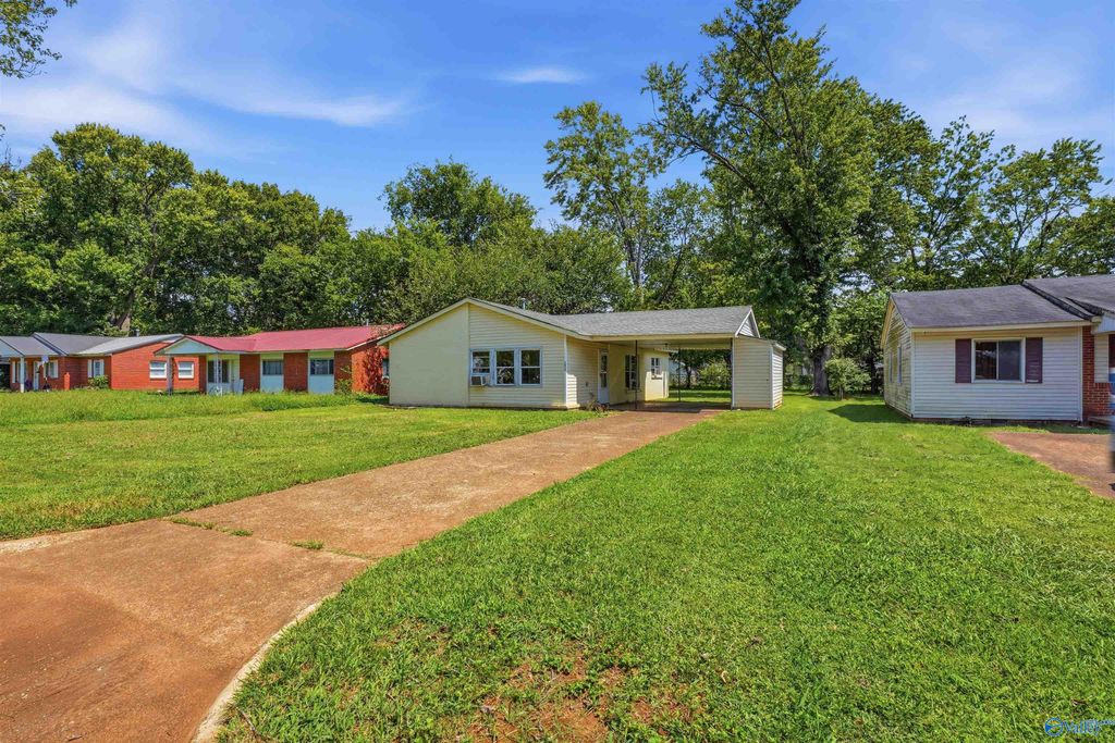 1018 7th Avenue SW, Decatur, AL 35601