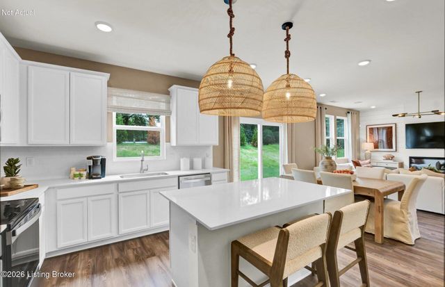 16940 Aiken Rdg Cir, Louisville, KY 40245