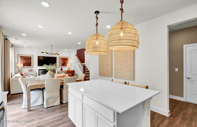 16940 Aiken Rdg Cir, Louisville, KY 40245