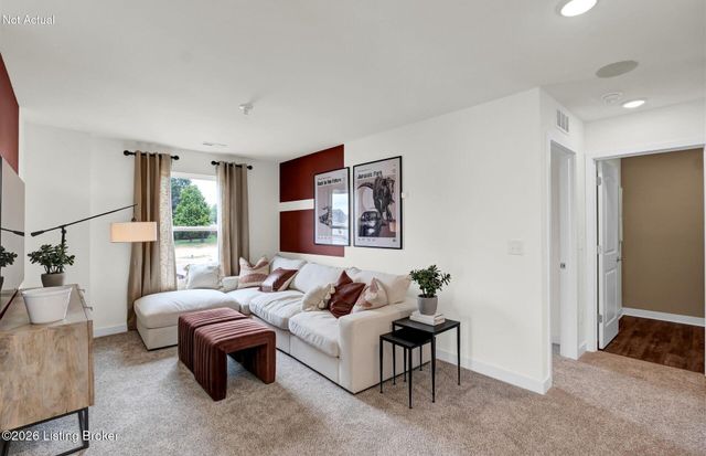 16940 Aiken Rdg Cir, Louisville, KY 40245