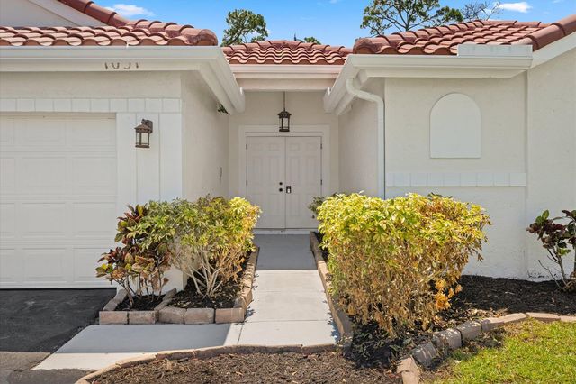 1051 New Parkview Place, Haverhill, FL 33417