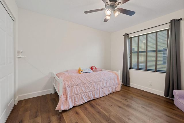 1051 New Parkview Place, Haverhill, FL 33417
