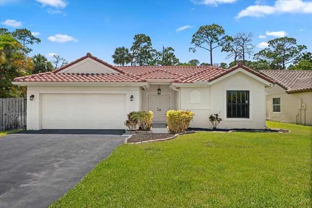 1051 New Parkview Place, Haverhill, FL 33417