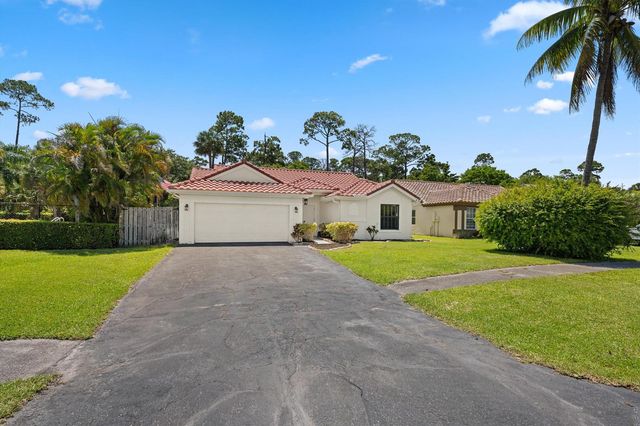 1051 New Parkview Place, Haverhill, FL 33417