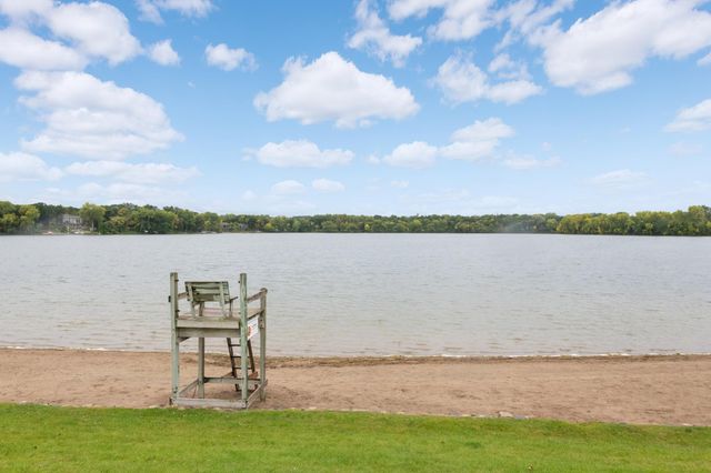 15765 25th Pl N, Plymouth, MN 55447