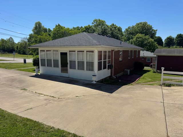 206 Pea Ridge Road, Frankfort, KY 40601