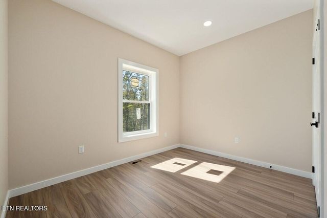 599 HUTCHINS BEND Rd, Sparta, TN 38583