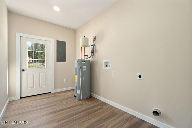 599 HUTCHINS BEND Rd, Sparta, TN 38583