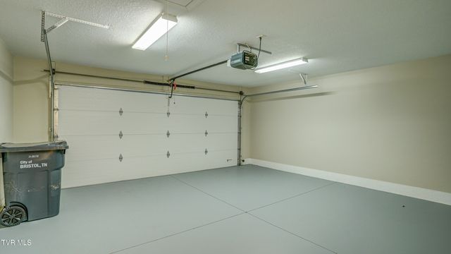 1682 Hatterdale Farm Road, Blountville, TN 37617