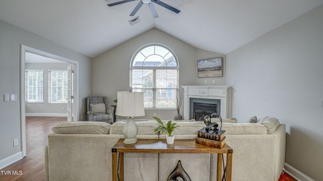 1682 Hatterdale Farm Road, Blountville, TN 37617