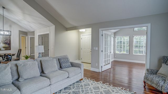 1682 Hatterdale Farm Road, Blountville, TN 37617