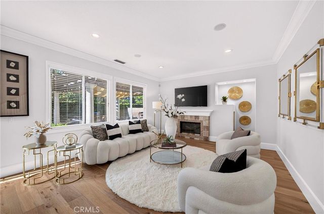 2585 Sunflower, Fullerton, CA 92835