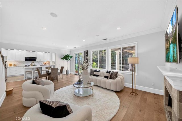 2585 Sunflower, Fullerton, CA 92835