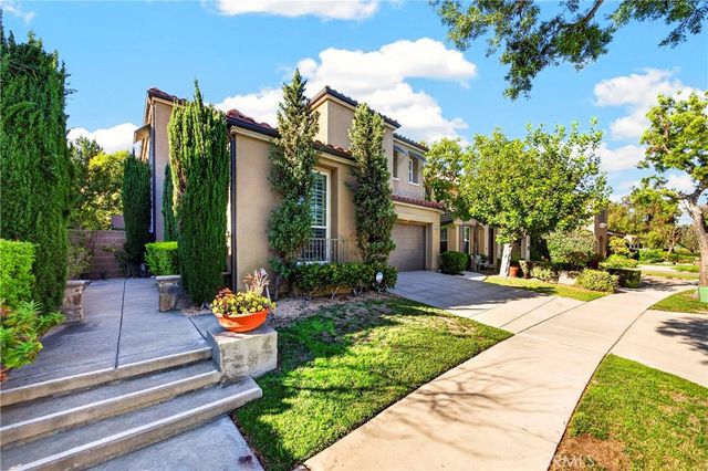 2585 Sunflower, Fullerton, CA 92835