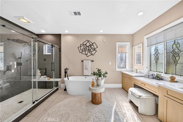 2585 Sunflower, Fullerton, CA 92835