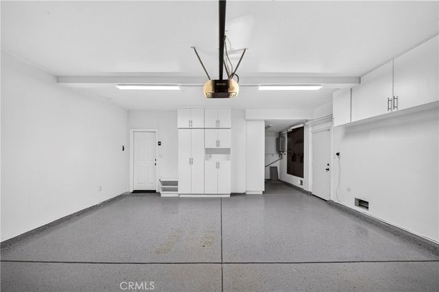 2585 Sunflower, Fullerton, CA 92835