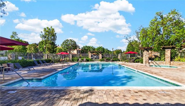2585 Sunflower, Fullerton, CA 92835