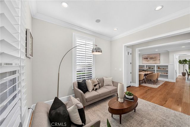 2585 Sunflower, Fullerton, CA 92835