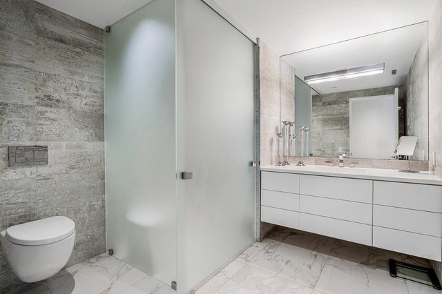 2100 S Ocean Boulevard 402, Palm Beach, FL 33480
