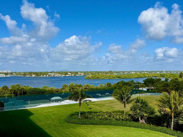 2100 S Ocean Boulevard 402, Palm Beach, FL 33480