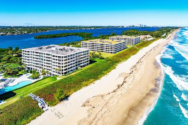 2100 S Ocean Boulevard 402, Palm Beach, FL 33480