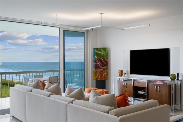 2100 S Ocean Boulevard 402, Palm Beach, FL 33480