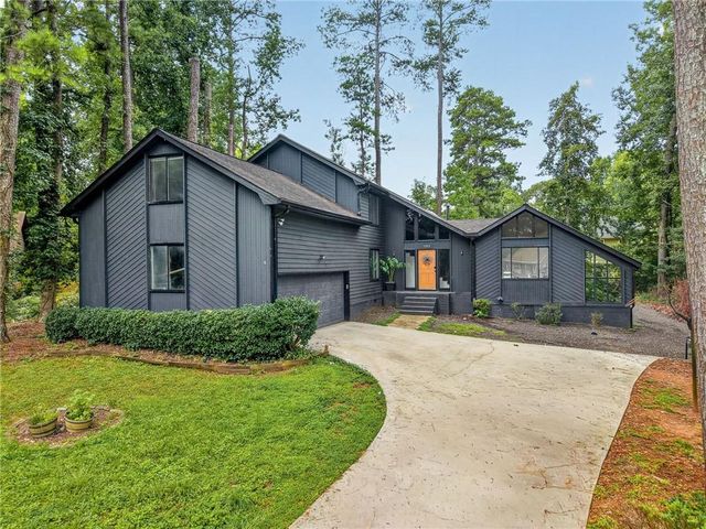 1553 Bell Flower Court, Stone Mountain, GA 30088