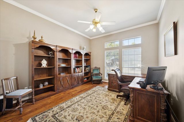 1004 Pine Cone Lane, Friendswood, TX 77546