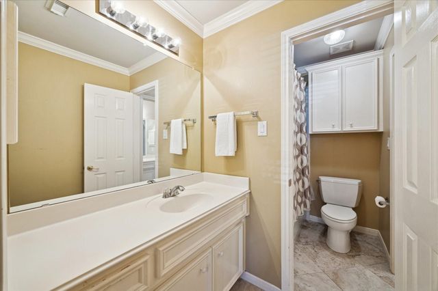 1004 Pine Cone Lane, Friendswood, TX 77546