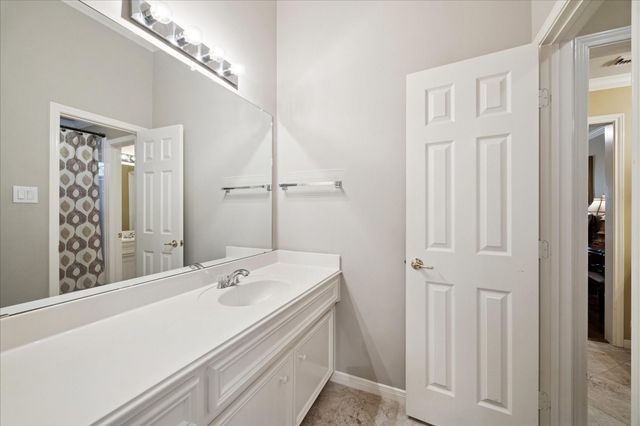 1004 Pine Cone Lane, Friendswood, TX 77546