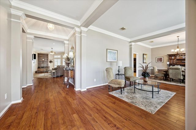 1004 Pine Cone Lane, Friendswood, TX 77546