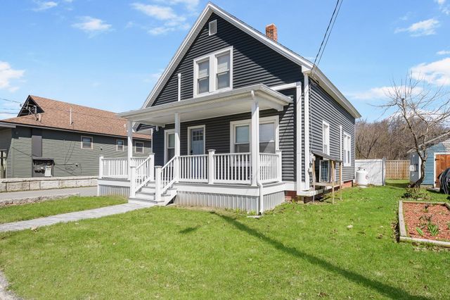 13 Merrill Street, Colebrook, NH 03576