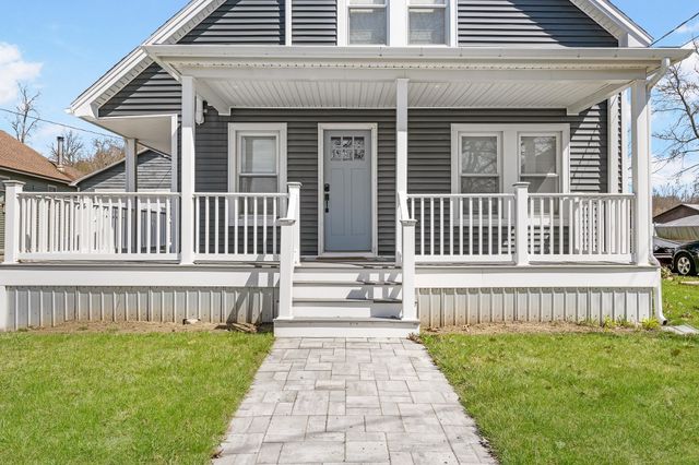13 Merrill Street, Colebrook, NH 03576
