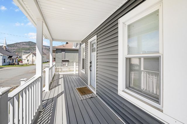 13 Merrill Street, Colebrook, NH 03576