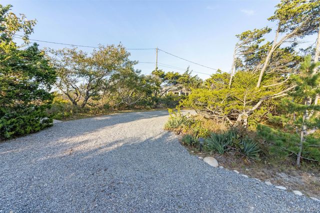 825 N Sea Drive, Southold, NY 11971