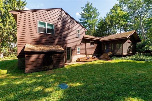 22 Hillview Rd, North Reading, MA 01864