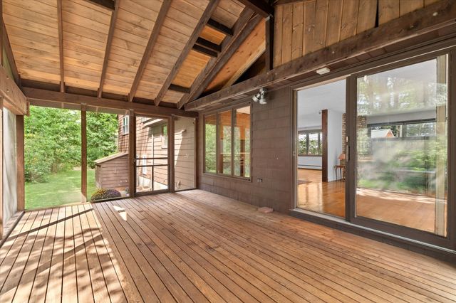 22 Hillview Rd, North Reading, MA 01864