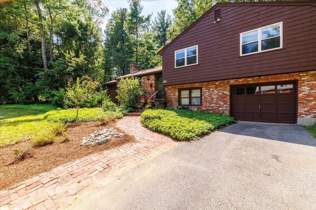 22 Hillview Rd, North Reading, MA 01864