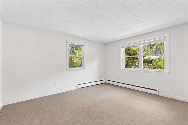 22 Hillview Rd, North Reading, MA 01864