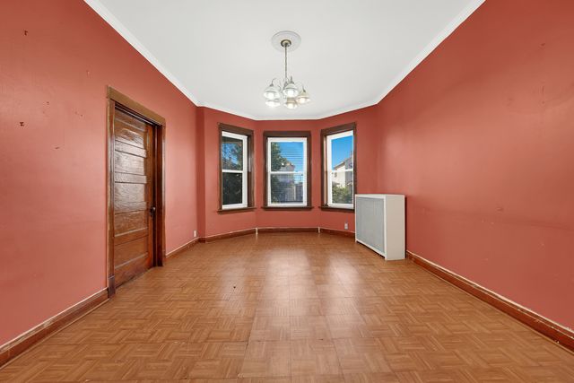 3849 S Albany Avenue, Chicago, IL 60632