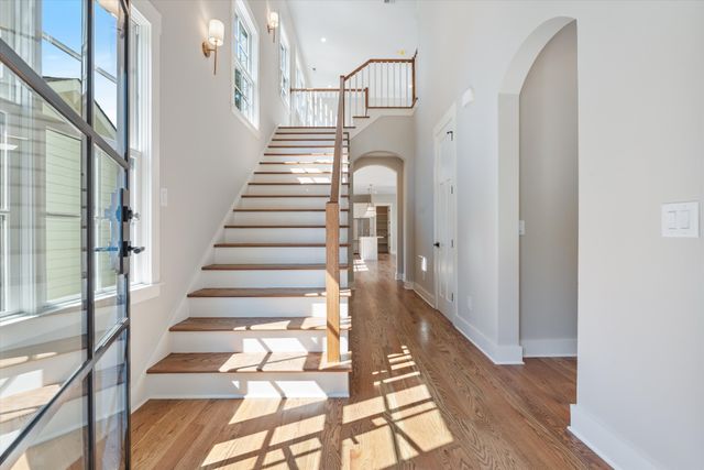 2931 Sharon Hill Cir, Nashville, TN 37215