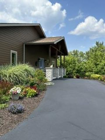 W4293 Meadow Court, Lake Geneva, WI 53147