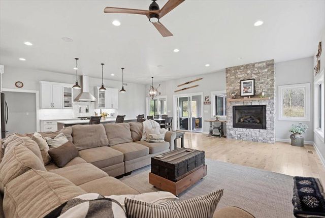 W4293 Meadow Court, Lake Geneva, WI 53147