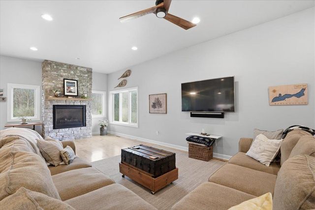 W4293 Meadow Court, Lake Geneva, WI 53147