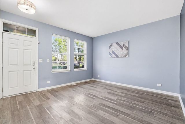 3030 Seekonk Avenue, Elgin, IL 60124