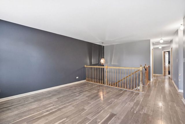 3030 Seekonk Avenue, Elgin, IL 60124